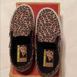 Women’s Cheetah print Vans.